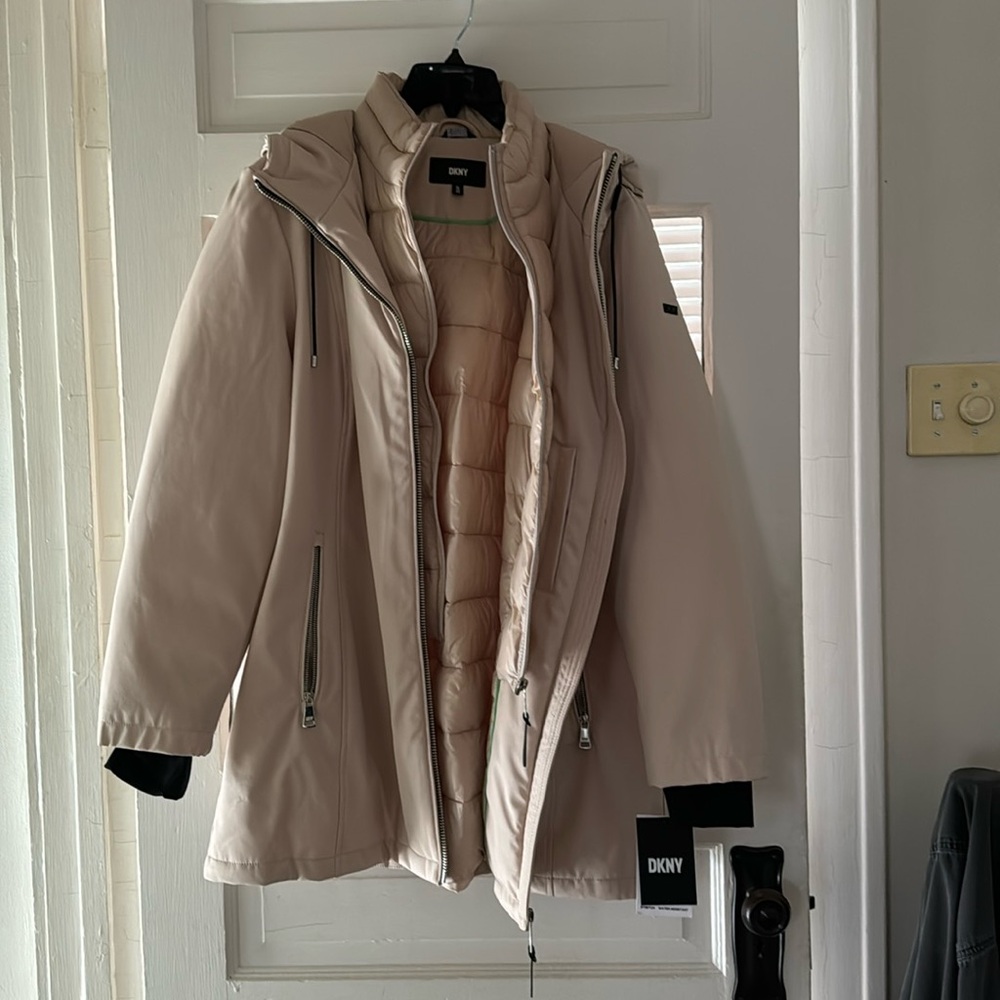DKNY Women’s coat NEW